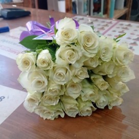 Букет из 25 роз Кения