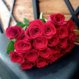 Букет из 15 красных роз Эквадор