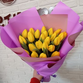 Букет из 21 желтого тюльпана
